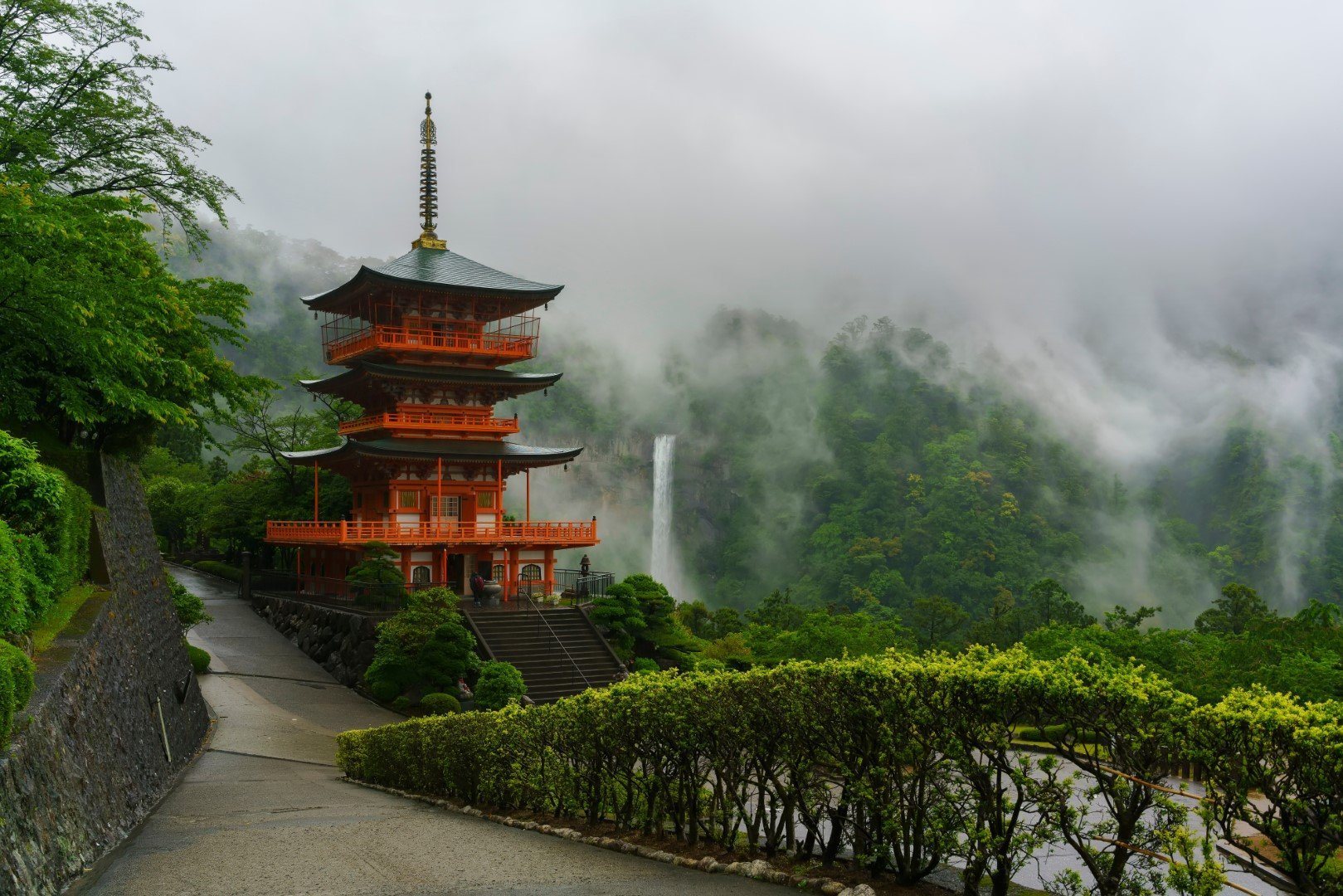 Autumn Japan: juicy colors and bright tastes